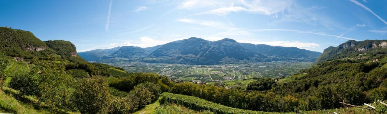 Santlhof - Sauvignon Lägenhet Cortaccia Exteriör bild
